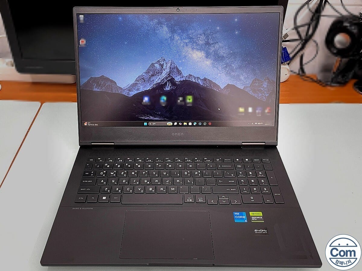 HP Omen 16-wf0156tx 액정 교체 완료 수리 후